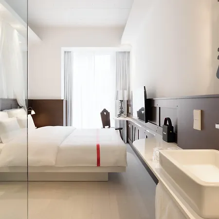 מלון Ruby Rosi By Ihg 4*