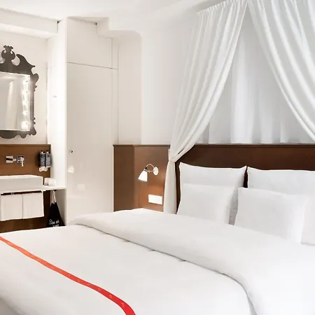 Ruby Rosi By Ihg Hotel Munich