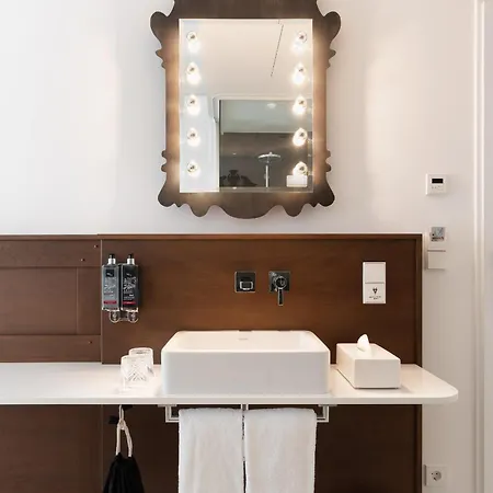 Ruby Rosi By Ihg 4* Múnich