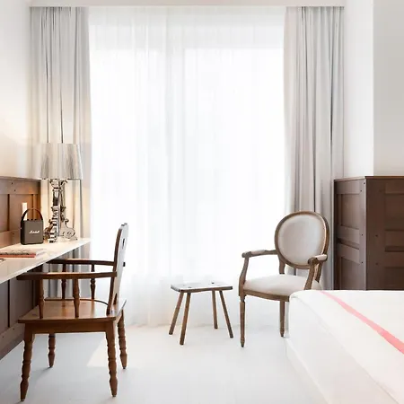 Ruby Rosi By Ihg Szálloda München