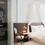 Ruby Rosi Hotel