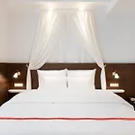 Ruby Rosi Hotel