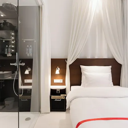 Ruby Rosi Отель Мюнхен